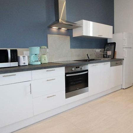 Appartement Spacieux Et Confortable La Roche-de-Glun Екстериор снимка