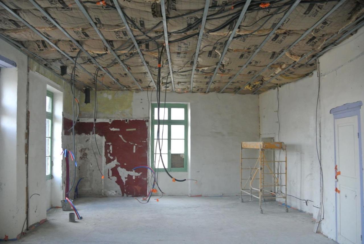 Appartement Spacieux Et Confortable La Roche-de-Glun Екстериор снимка